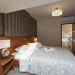 Duplex Penthouse Rosa פודצ'טרטק