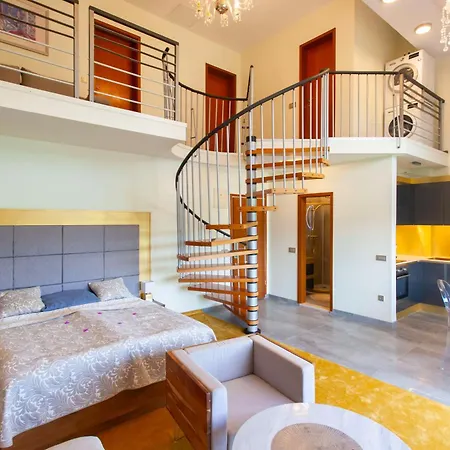 Duplex Penthouse Rosa 4*