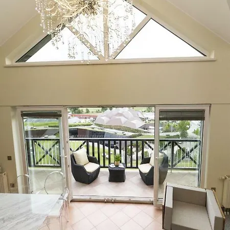 Duplex Penthouse Rosa Apartment 4*