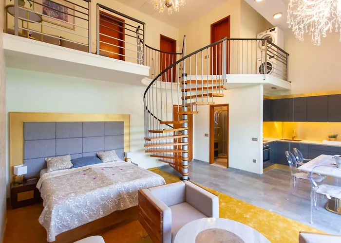 Duplex Penthouse Rosa 4*