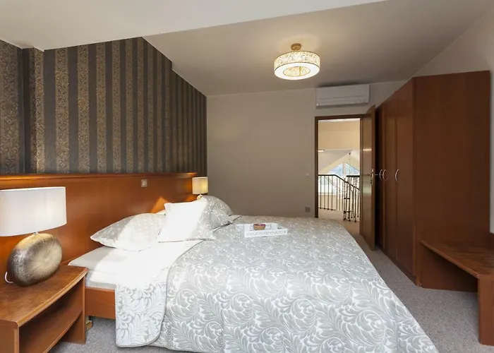 아파트 Duplex Penthouse Rosa 4*