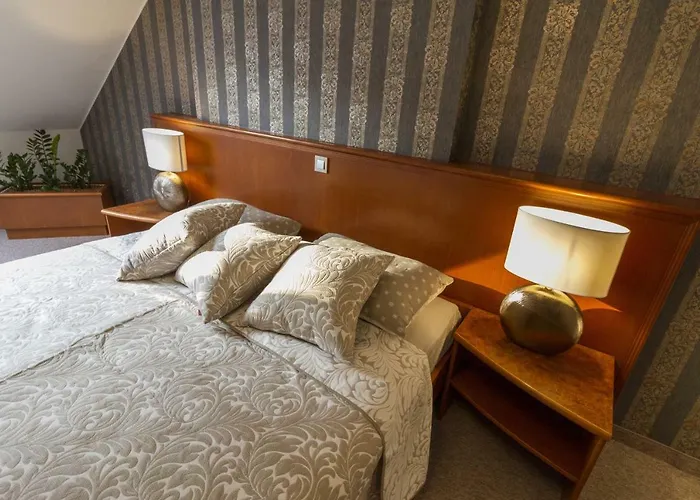 Duplex Penthouse Rosa 博德森特克